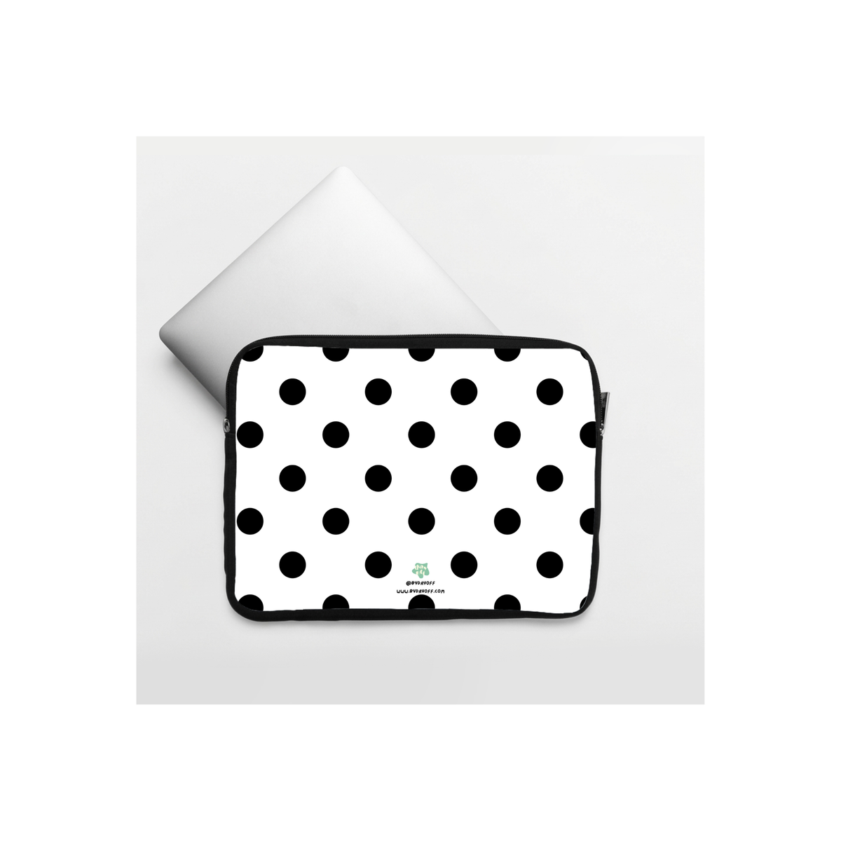 Dottie Laptop Sleeve - White